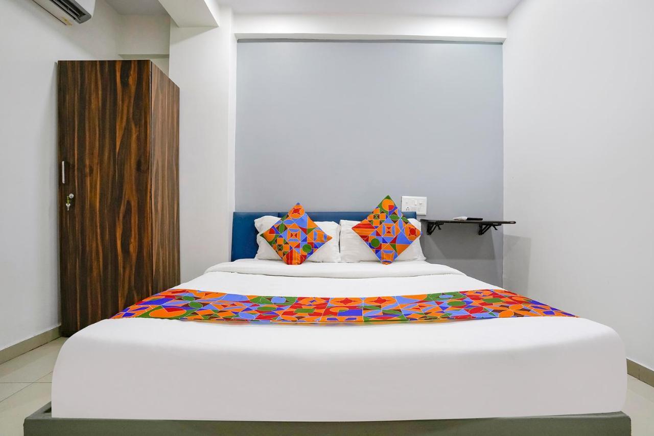 Fabexpress Blue Stone Hotel Surat Buitenkant foto